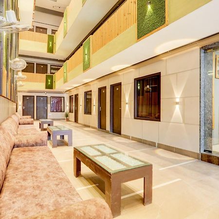 Super Townhouse Haibowal Chowk Ludhiana Dış mekan fotoğraf