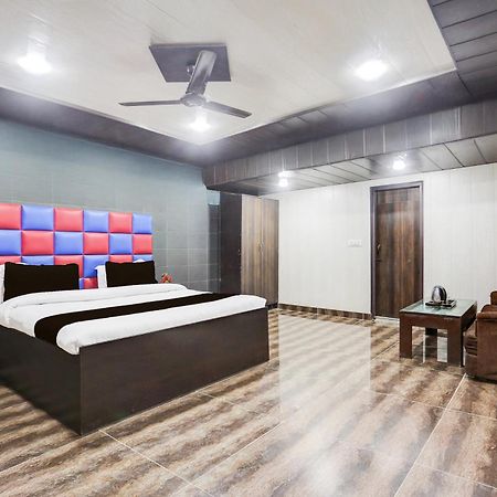 Super Townhouse Haibowal Chowk Ludhiana Dış mekan fotoğraf