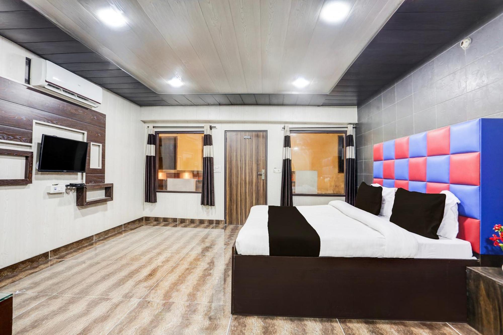Super Townhouse Haibowal Chowk Ludhiana Dış mekan fotoğraf